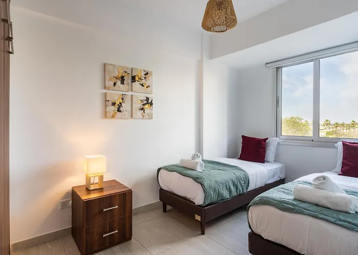 Kraken 2-br By Makenzy *