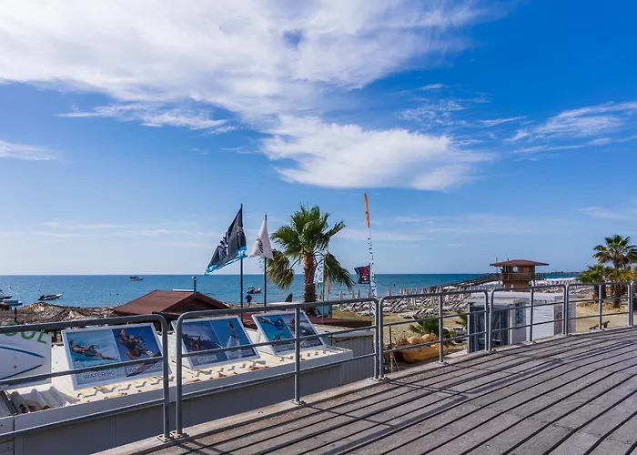 Kraken 2-br By Makenzy Appartement Larnaca